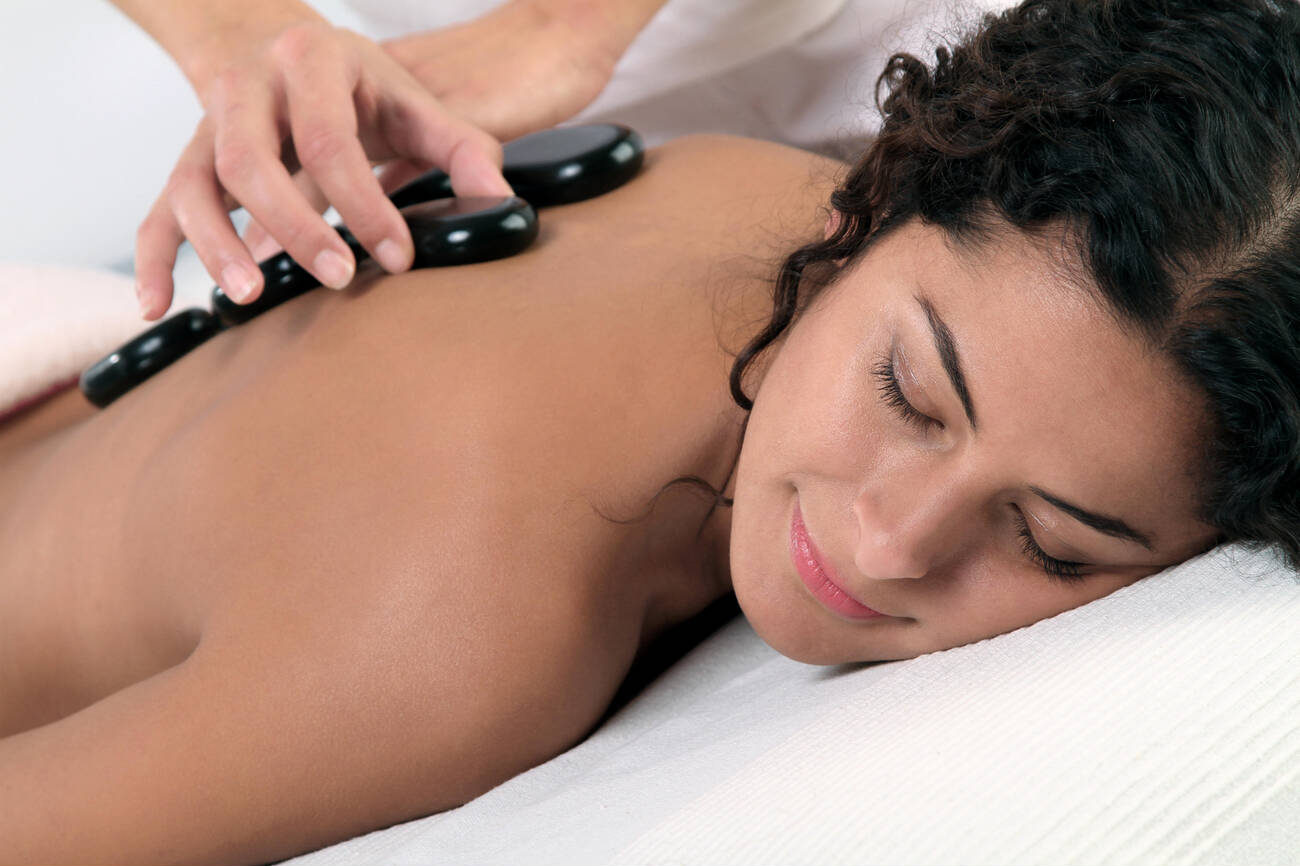 hot stone massage dubai